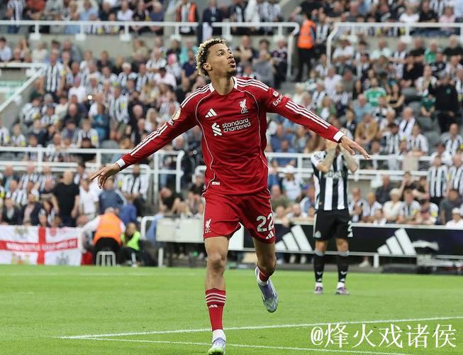 埃基蒂克双响引爆安菲尔德，伊萨克坐冷板凳引质